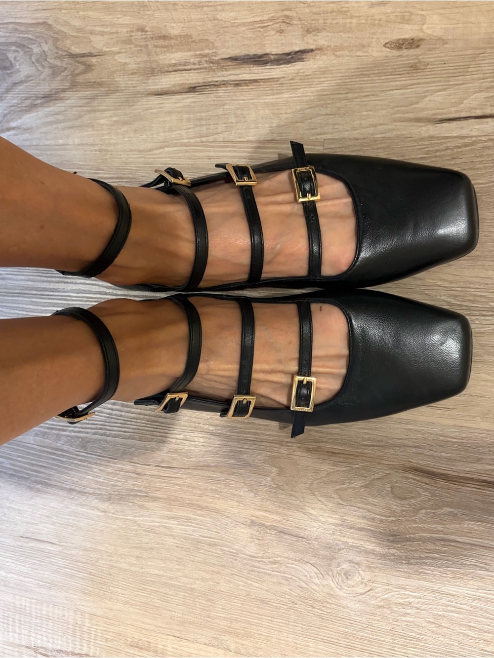 ALOHAS Luke Black Leather Ballet Flats
38